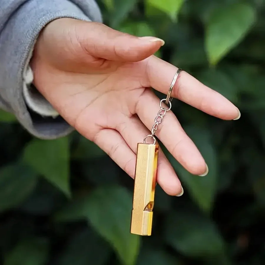 1 Piece Gold Survival Whistle Keychain with Double Hole Design, Suitable for Camping and Emergency Rescue, Perfect Gift Choice