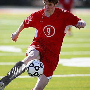 WVVOU shin guards for children, football shin guards for boys and girls, shin guards for men with double adjustable straps