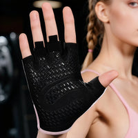 Outdoor Sports Gloves Non-Slip Fitness Protect Gloves Breathable Wrist Belt Workout Gloves for Climbing Exercises Gym Lifting